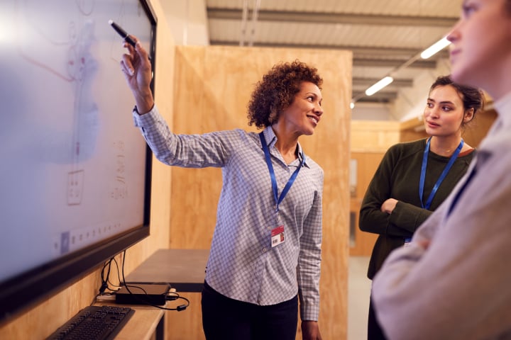 women teaching trades